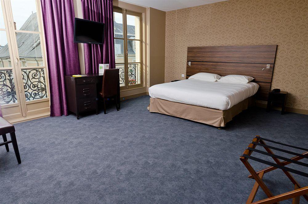Logis Hotel Le Vert Galant La Flèche Екстериор снимка